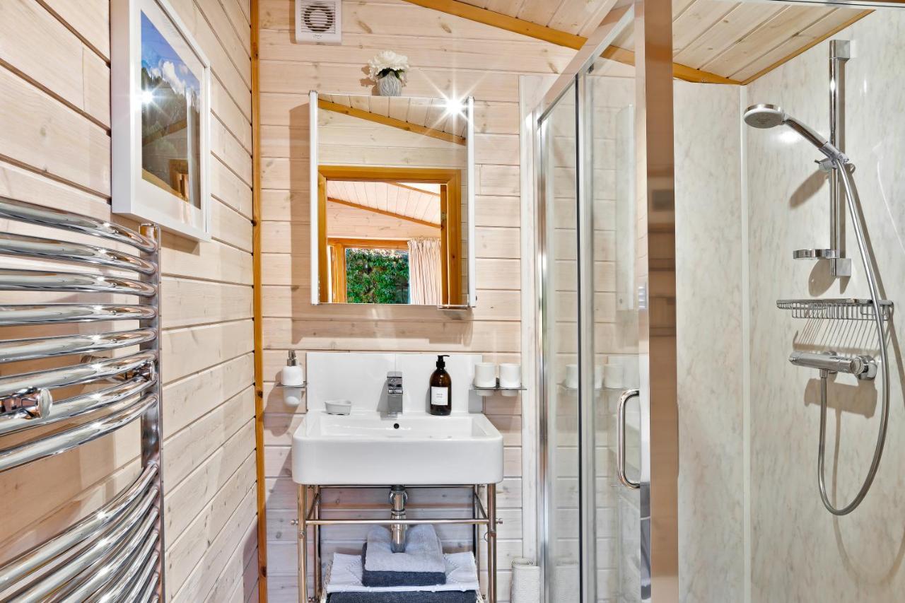 The Lodge - Luxury Lodge With Super King Size Bed, Kitchen & Shower Room Hurstpierpoint Kültér fotó
