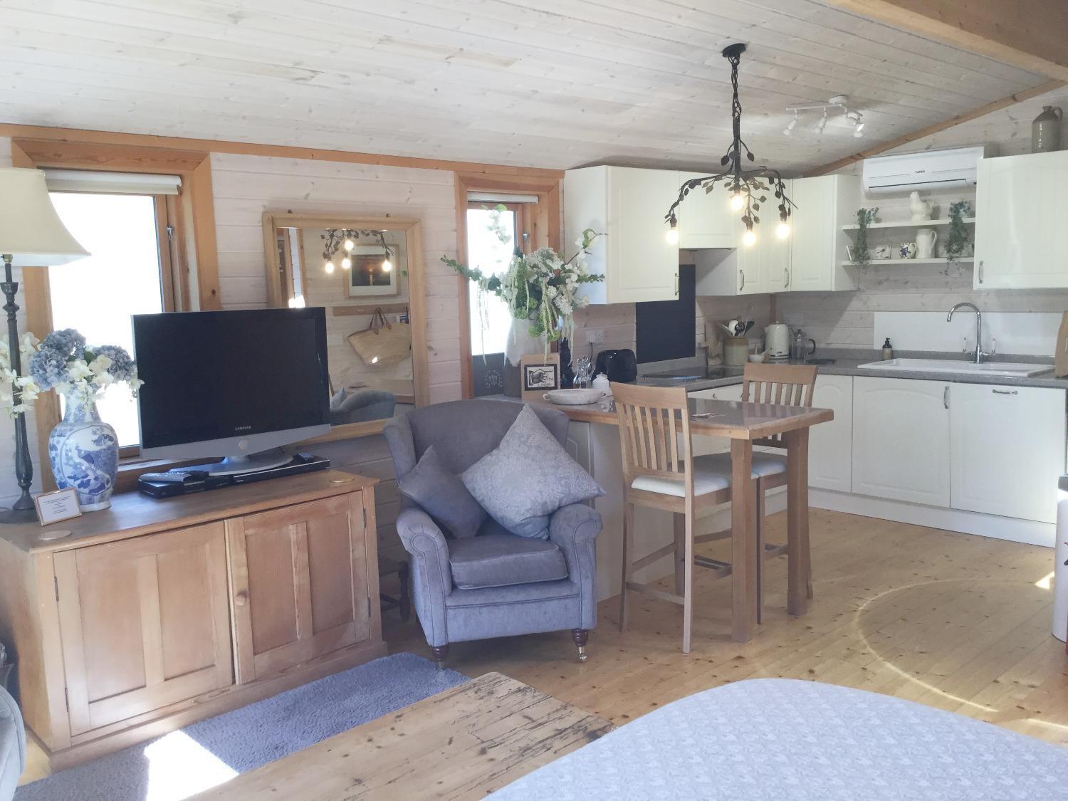 The Lodge - Luxury Lodge With Super King Size Bed, Kitchen & Shower Room Hurstpierpoint Kültér fotó